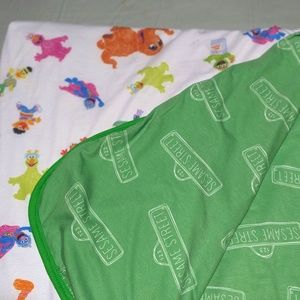 Copper Pearl x Sesame Street Bamboo Blanket